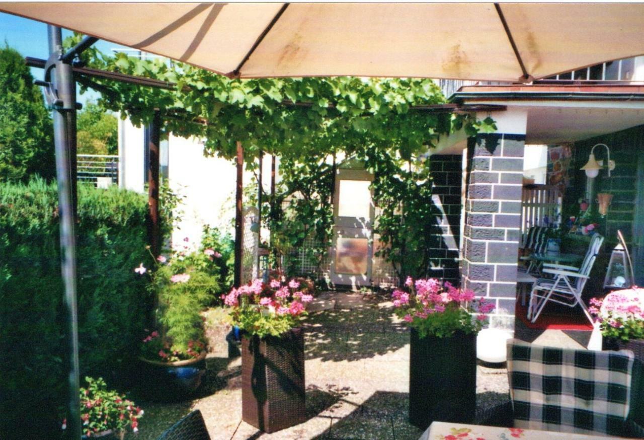 Ferienwohnung Buettner Solms-Oberbiel Esterno foto